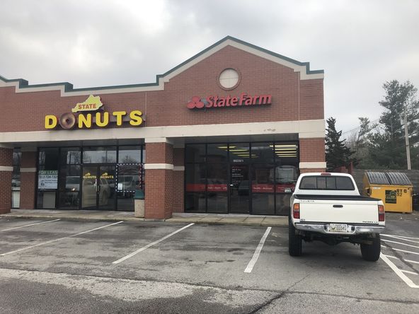 Anchorage Plaza: 12907 Factory Ln, Louisville, KY 40245